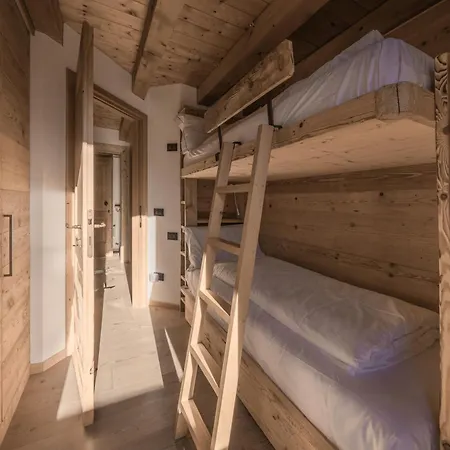 Nevesole - Charming Flat Near Dolomiti Slopes سان فيتو دي كادوري